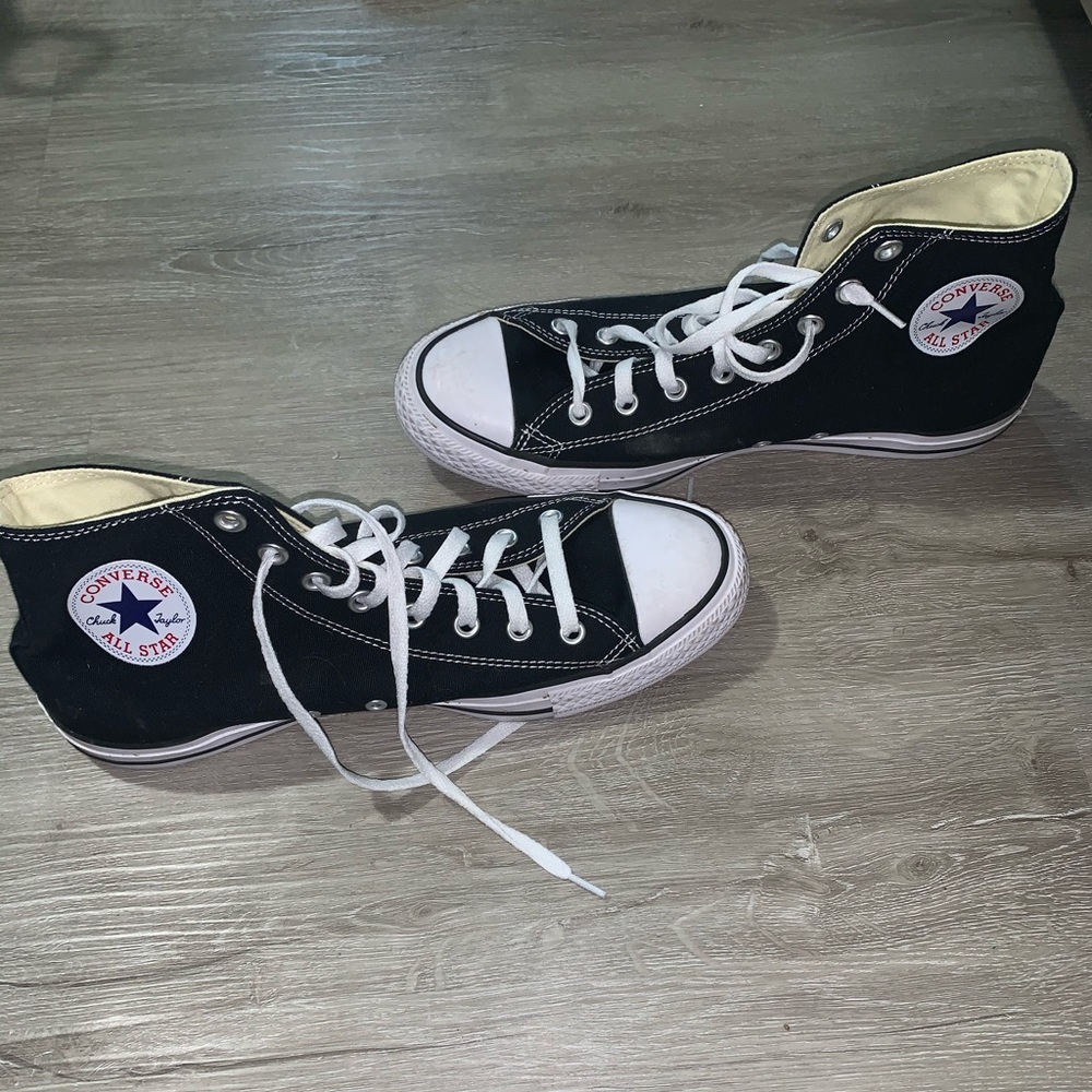 Black high-top converse